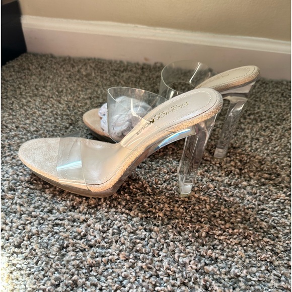 Clear and Nude heels - Picture 7 of 7
